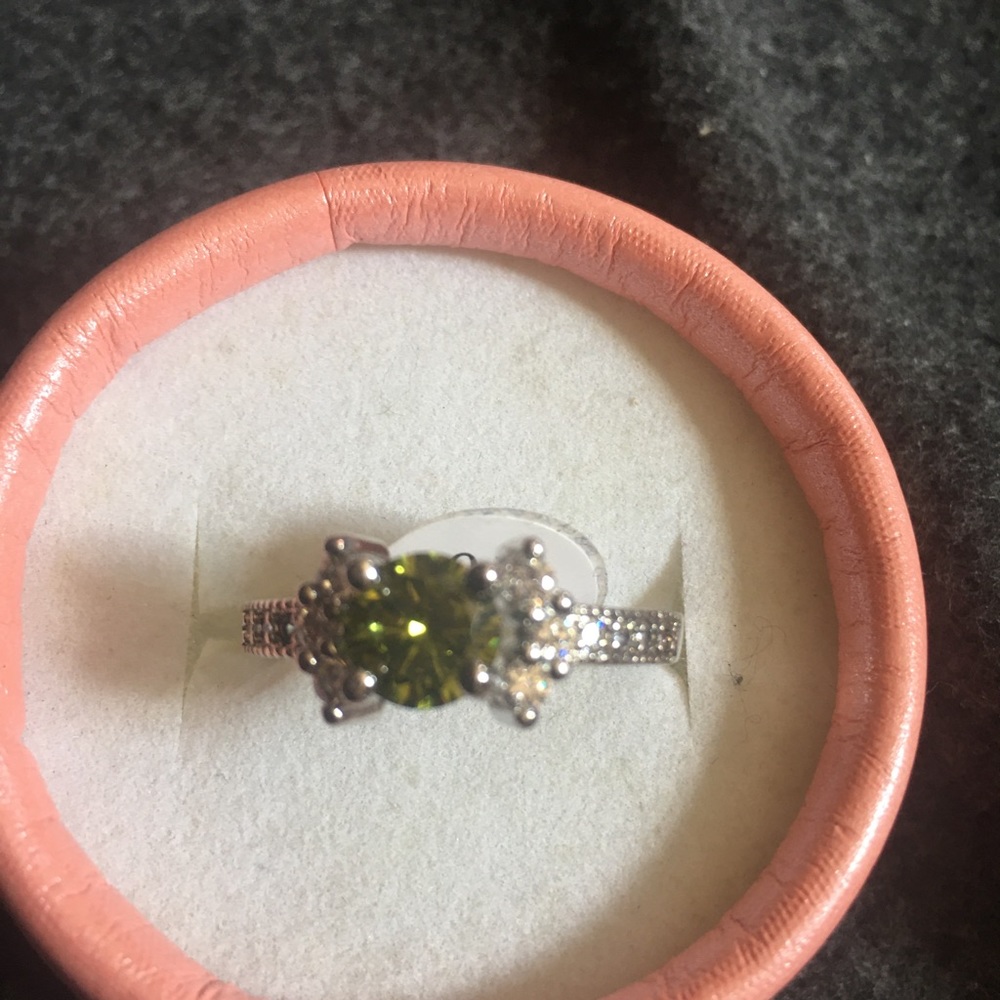 Silver plated Ring Size 10